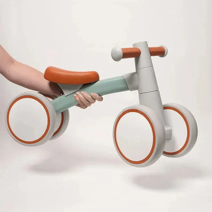 KinderBike - Egyensúlyt fejlesztő tréner bicikli