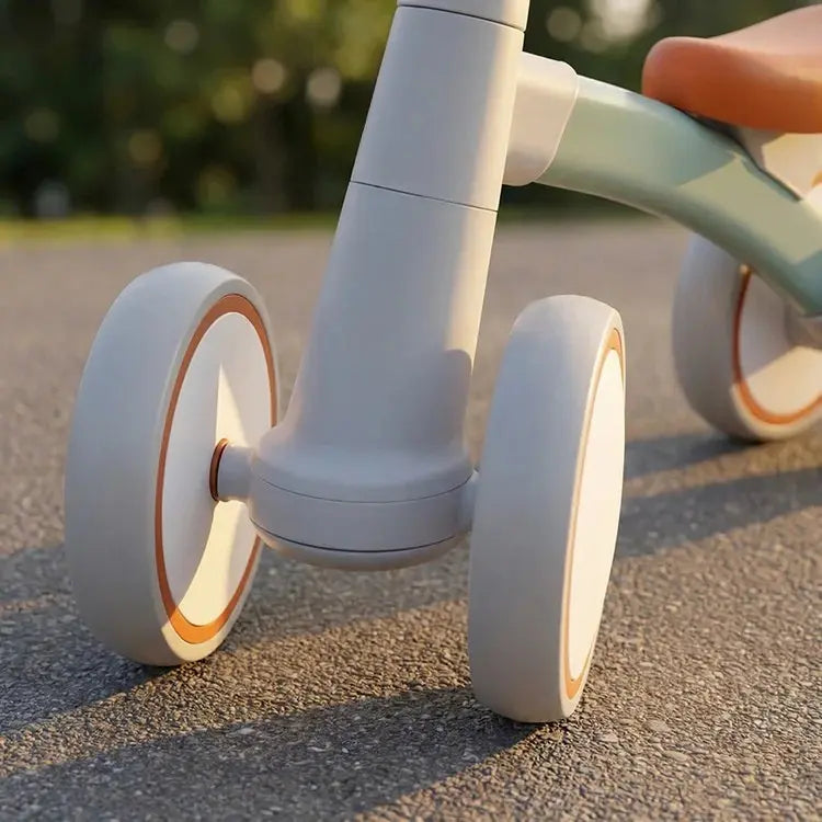 KinderBike - Egyensúlyt fejlesztő tréner bicikli