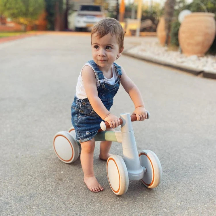 KinderBike - Egyensúlyt fejlesztő tréner bicikli