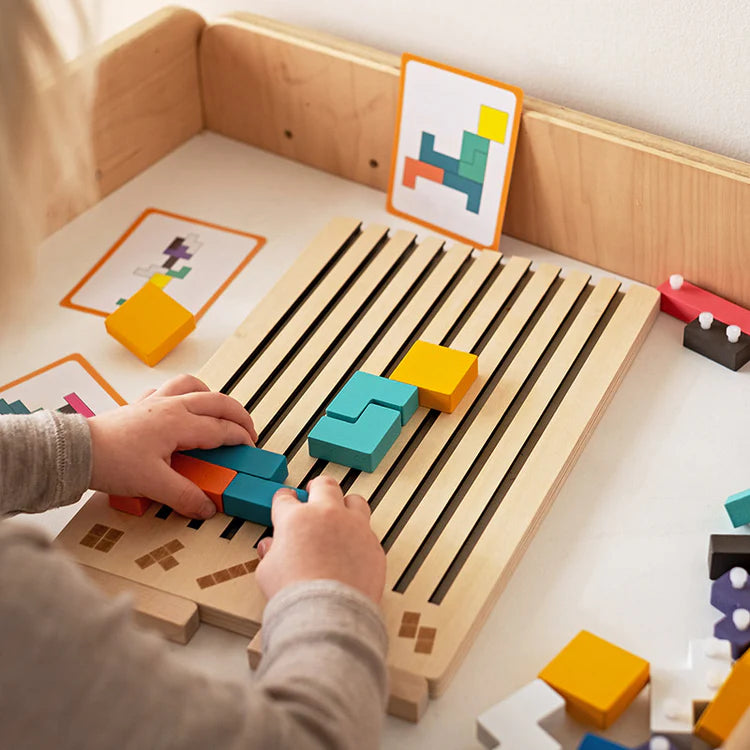 KinderBoard – Logikát és Kreativitást Fejlesztő Építő Játék Gyerekeknek